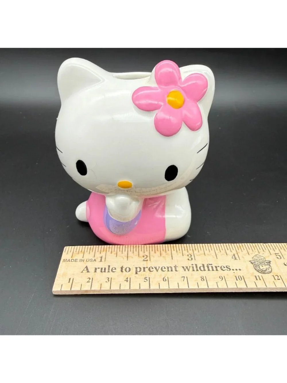 Vintage 2000 Sanrio Hello Kitty Ceramic Bathroom Toothbrush Holder